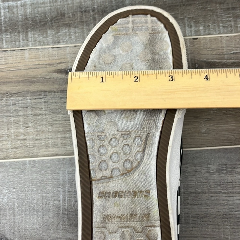 Sketchers Megacraft Black and White Sneaker Flats Size 4.5 - Picture 15 of 16